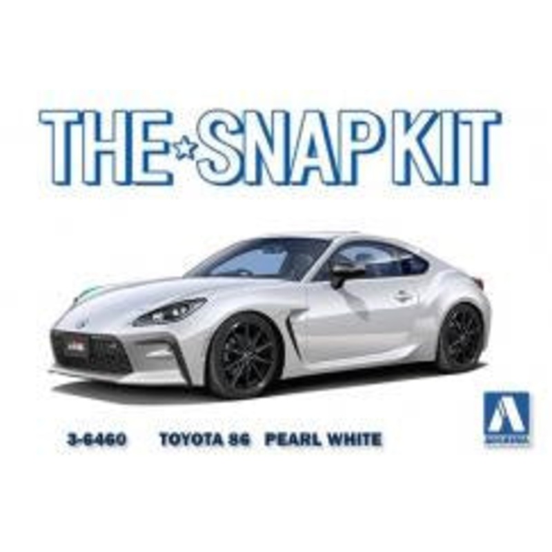 Aoshima 1:32 Toyota GR 86 Pearl White Snap Kit