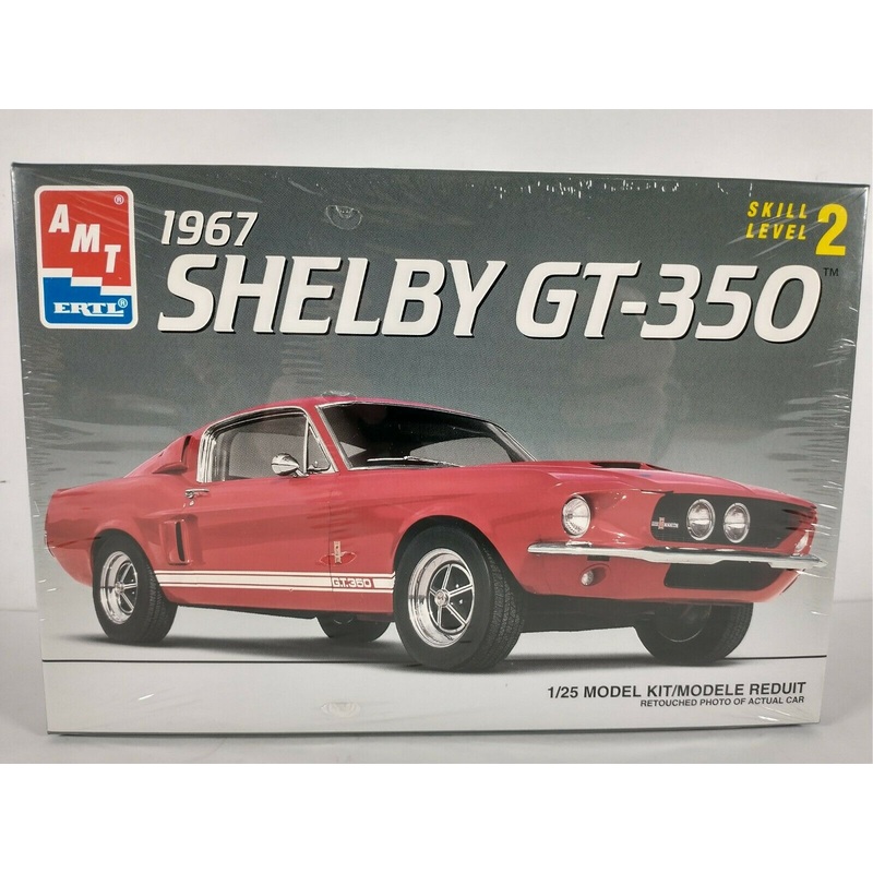 AMT 6633 1/25 1967 Shelby GT-350 Mustang Model Car Kit