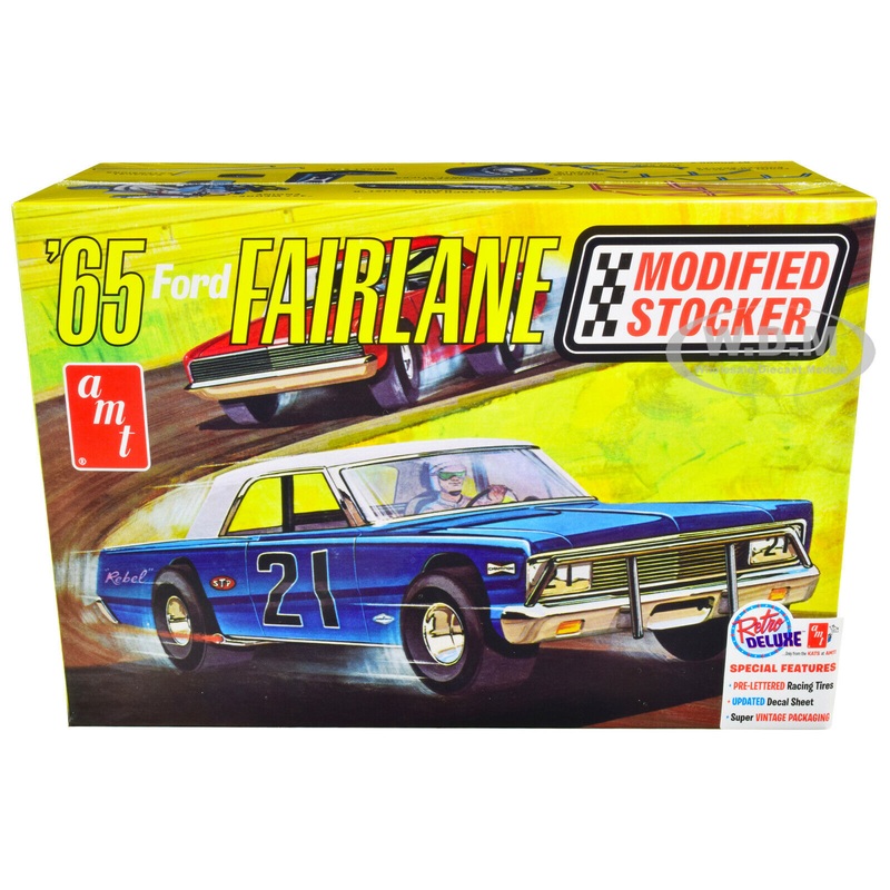 AMT 1190/12 1/25 1965 Ford Fairlane Modified Stocker