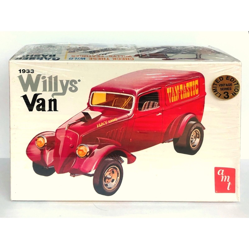 AMT 6182 1/25 1933 Willys Van *DISC*