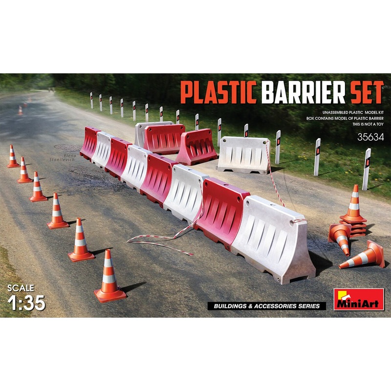 Miniart - 1/35 Plastic Barrier Set