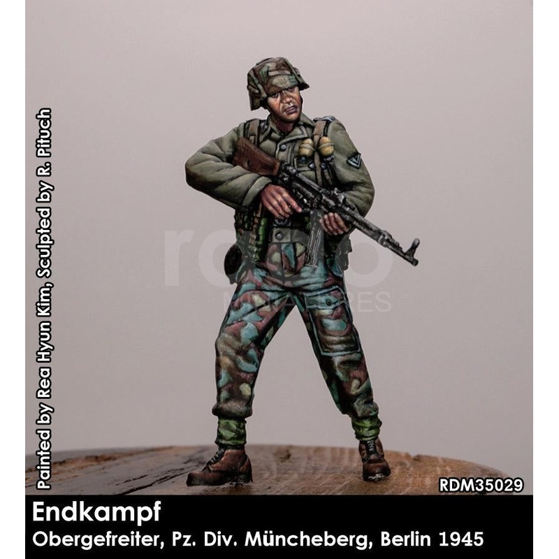 Rado - 1/35 (RDM35029) Endkampf Obergefreiter Pz.Div. Muencheberg Berlin 1945