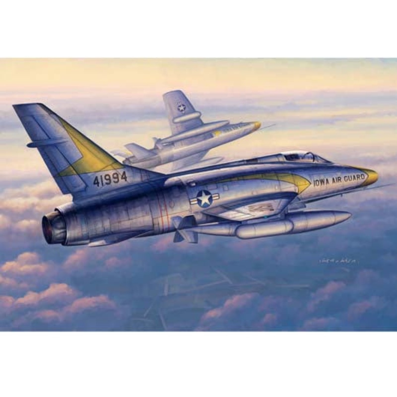 Trumpeter - 1/48 F-100C Super Sabre Fighter
