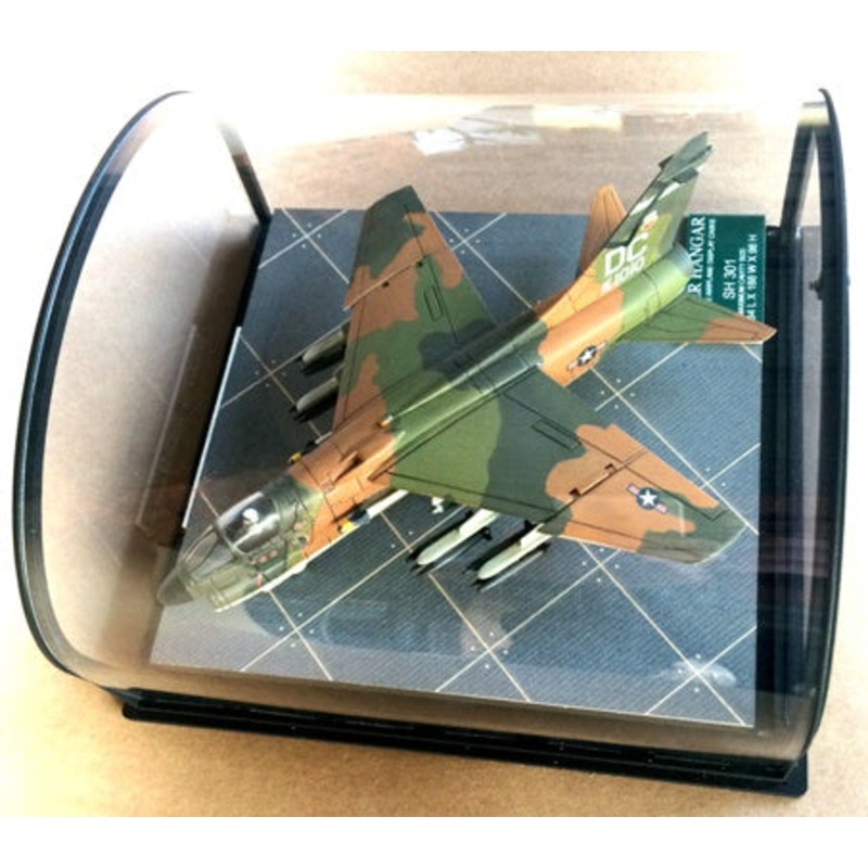 Sheer Model - Display Case - Hangar Shaped 184 X 188 X 98 mm