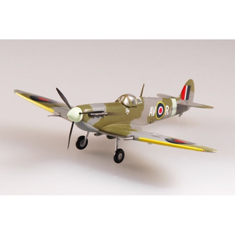 Easy Model - 1/72 Spitfire MK V RAF 121